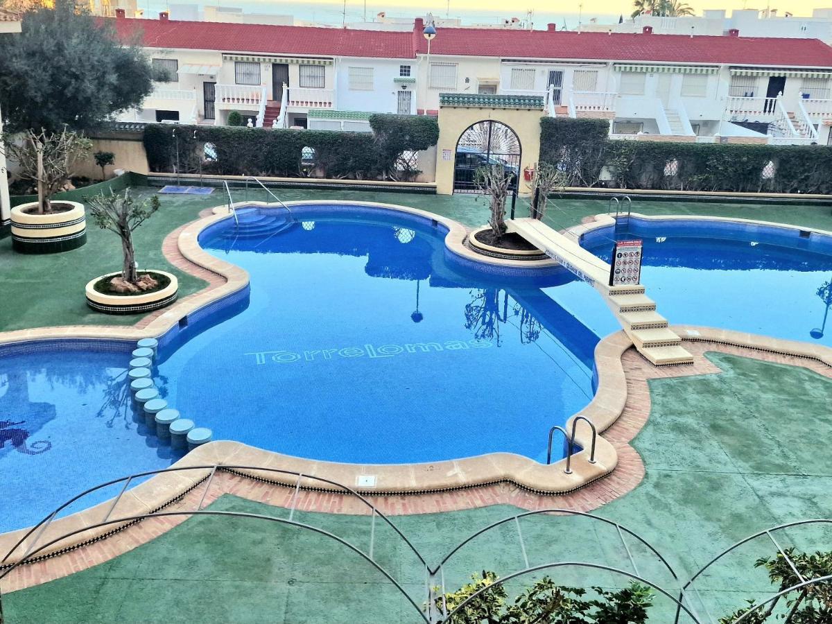 Cozy Apartment With Sea View Τορεβιέχα Εξωτερικό φωτογραφία