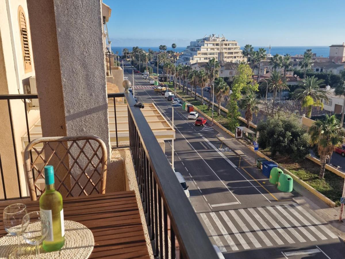 Cozy Apartment With Sea View Τορεβιέχα Εξωτερικό φωτογραφία